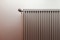 på billedet ses en radiator med termostat
